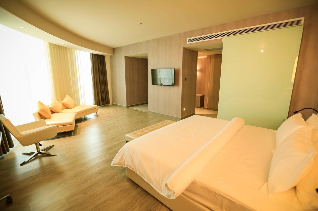 Metropolo Jin Jiang Hotels Turpan Administrative The Heart Of Pai Exterior foto